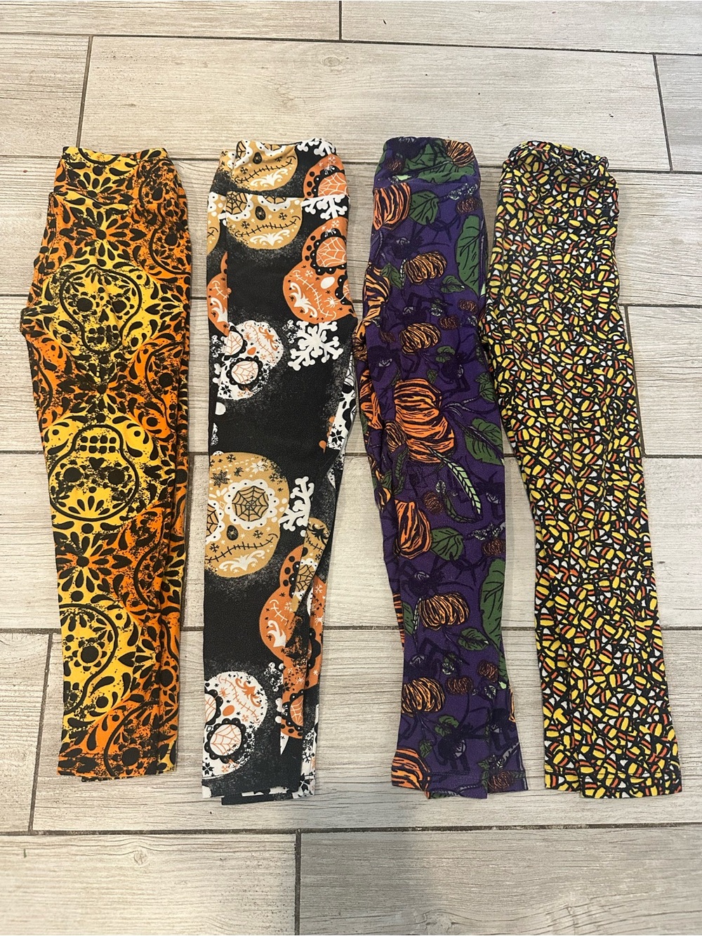 Kids SMALL Halloween Print LULAROE Leggings - 4 pair